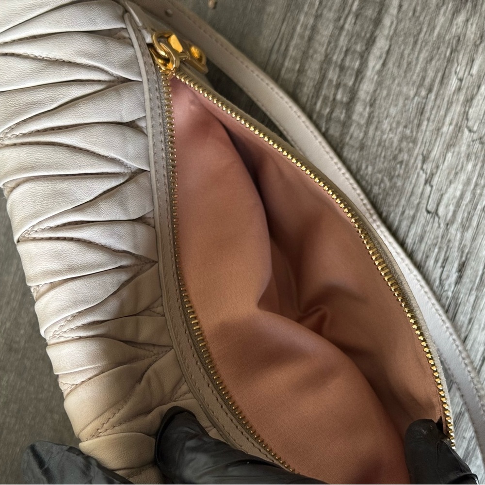 💎MIU MIU Matelasse Gather Leather Shoulder/ Clutch Bag Gray/ EUC💎 - Picture 12 of 16